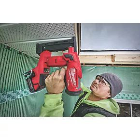 Milwaukee M18FNCS18GS-0X 9.5mm 18V Li-Ion RedLithium Brushless First Fix Cordless Nail Gun - Bare 5 Milwaukee M18FNCS18GS-0X 9.5mm 18V Li-Ion RedLithium Brushless First Fix Cordless Nail Gun - Bare - Image 5