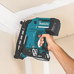 Makita DBN600ZJ 64mm 18V Li-Ion LXT Second Fix Cordless Nail Gun - Bare 5 Makita DBN600ZJ 64mm 18V Li-Ion LXT Second Fix Cordless Nail Gun - Bare - Image 5